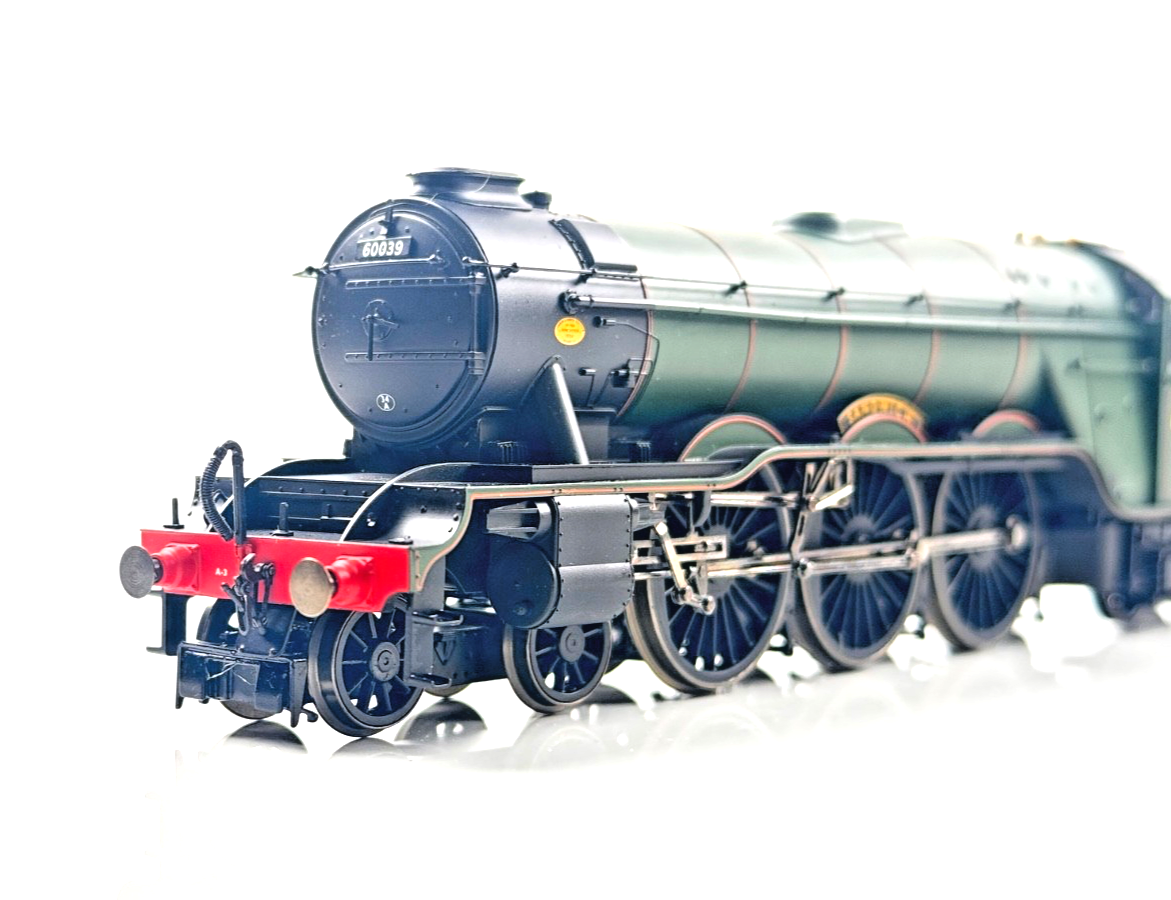 HORNBY 00 GAUGE - R2569 - THE TALISMAN CLASS A3 SANDWICH TRAIN PACK LTD EDITION