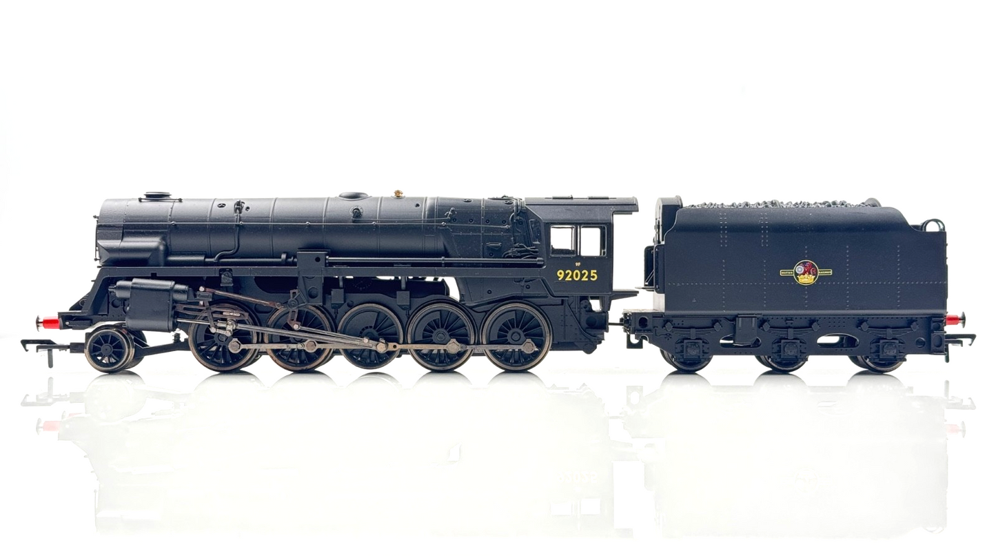 HORNBY 00 GAUGE - R3274 - BR BLACK CLASS 9F CROSTI BOILER LOCOMOTIVE 92025 BOXED