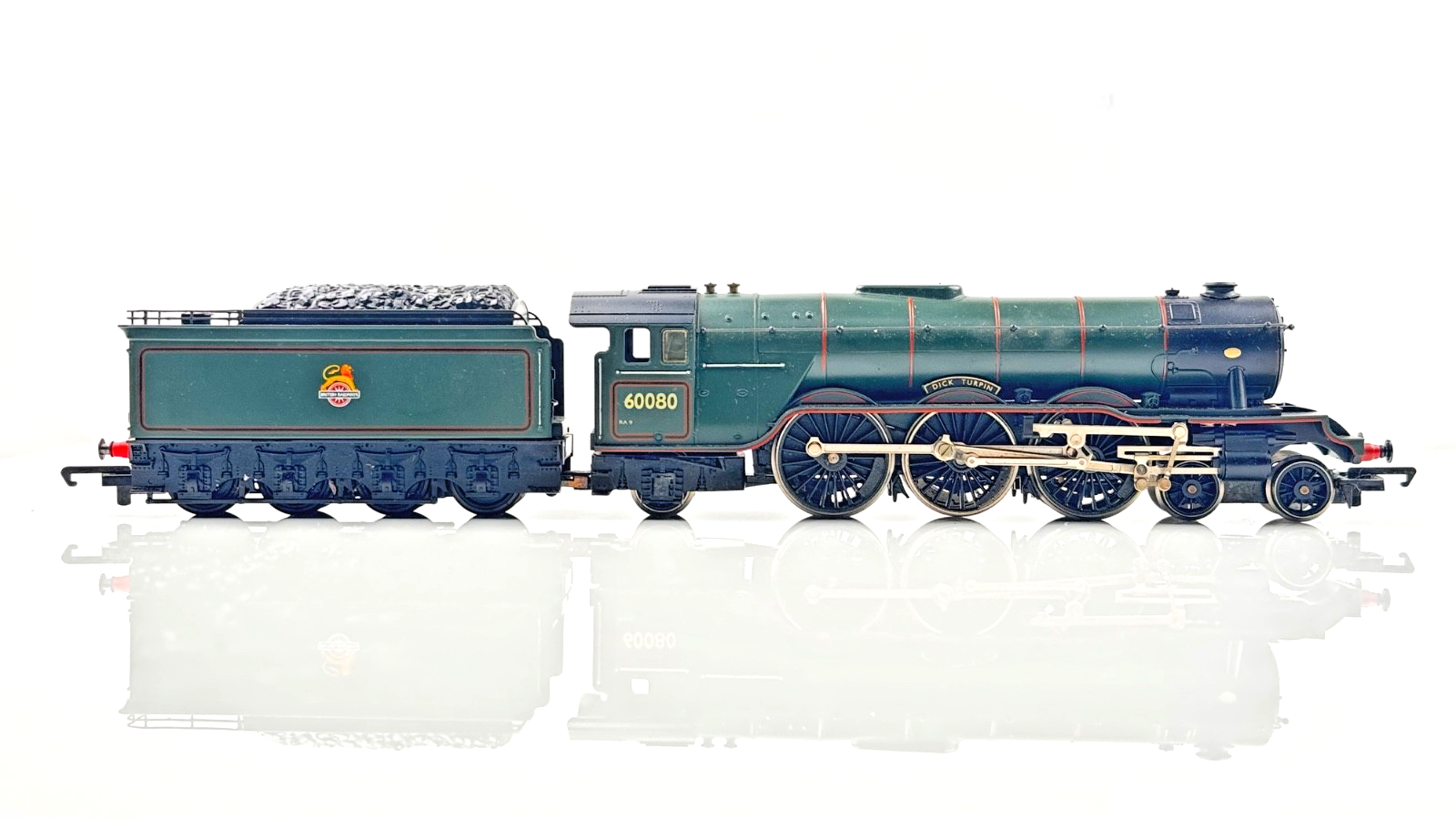 HORNBY 00 GAUGE - R295 - BR GREEN 4-6-2 CLASS A3 'DICK TURPIN' 60080 - UNBOXED
