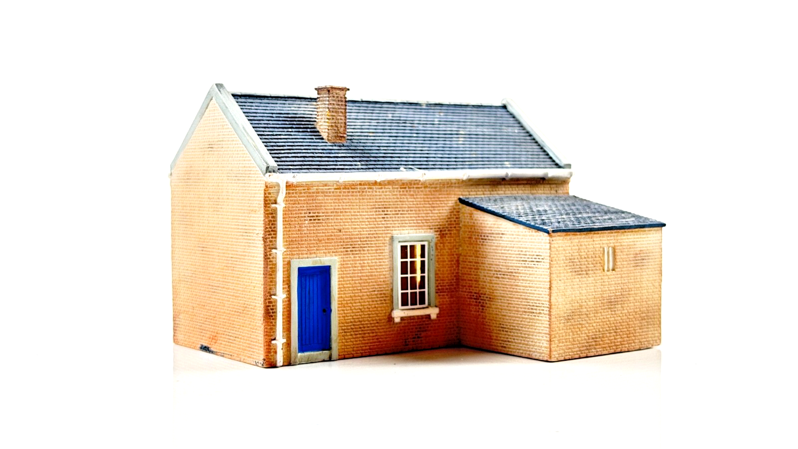 HORNBY SKALEDALE 00 GAUGE - R8701 - COUNTRY POLICE STATION - UNBOXED