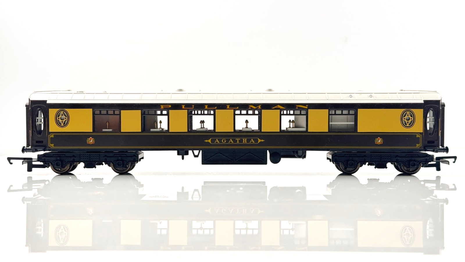 HORNBY 00 GAUGE - R1162 - RAKE OF 3 VSOE PULLMAN PASSENGER COACHES - UNBOXED