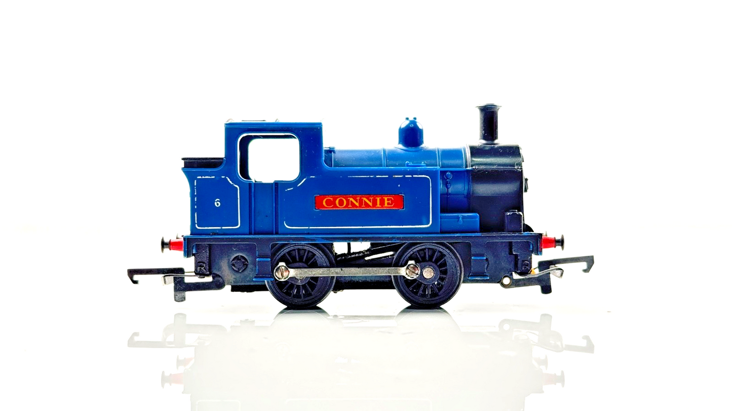 TRIANG 00 GAUGE - R355 - 0-4-0 INDUSTRIAL TANK LOCO CONNIE BLUE - BOXED