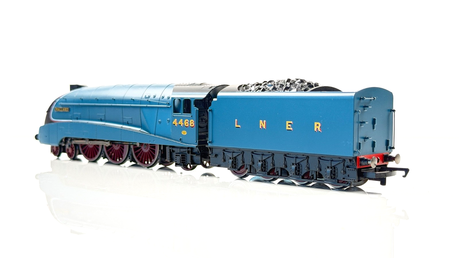 HORNBY 00 GAUGE - R2973M - LNER BLUE 4-6-2 CLASS A4 MALLARD LEGENDS LIMITED ED