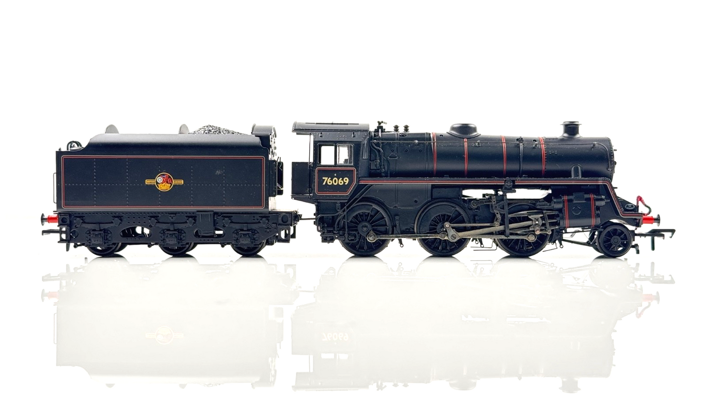 BACHMANN 00 GAUGE - 32-951 - STANDARD CLASS 4MT 2-6-0 76069 BR BLACK BR1B TENDER