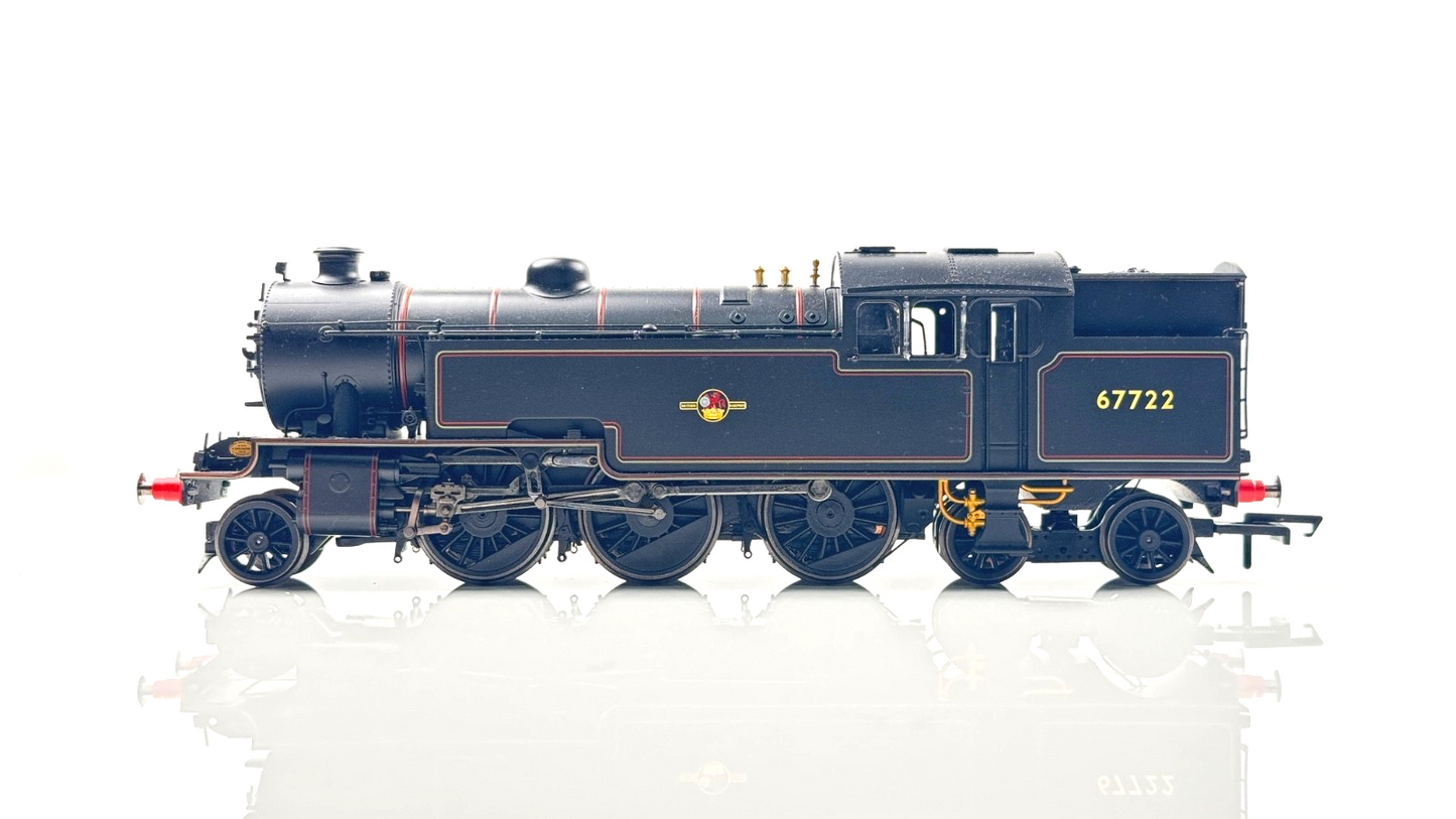 HORNBY 00 GAUGE - R2914 - LATE BR BLACK 2-6-4T THOMPSON L1 67722 LOCOMOTIVE