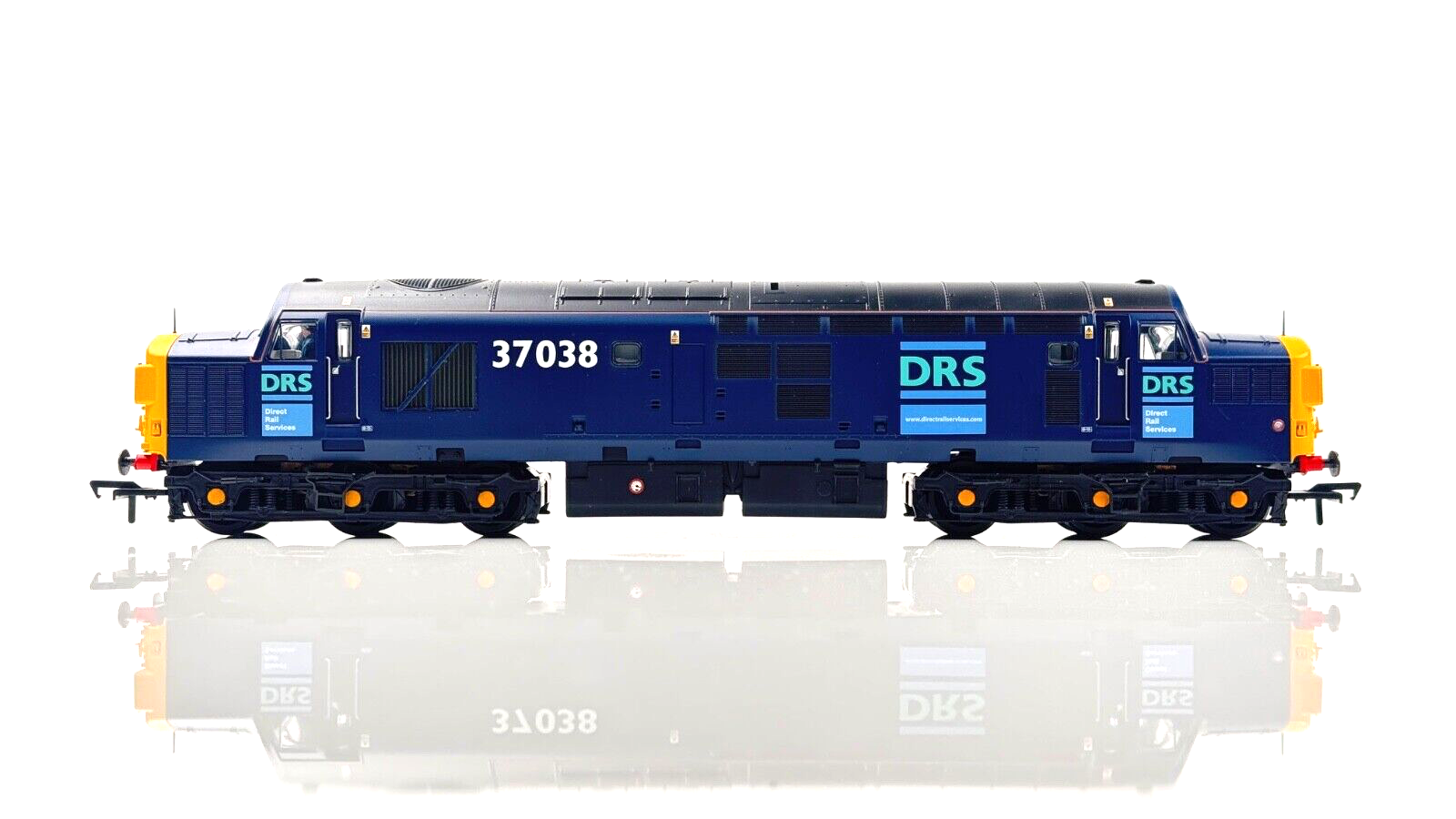 BACHMANN 00 GAUGE - 32-780X - CLASS 37/0 DIESEL 37038 DRS DIRECT RAIL SERVICES