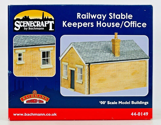 BACHMANN 00 GAUGE SCENECRAFT 44-0149 - RAILWAY STABLE KEEPERS HOUSE/OFFICE NEW