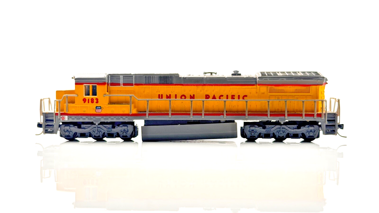 SPECTRUM N GAUGE - UNION PACIFIC UP DIESEL LOCOMOTIVE NO.9183 - BOXED