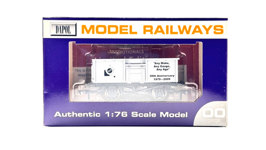DAPOL 00 GAUGE - TCS TRAIN COLLECTORS SOCIETY 30TH ANNIVERSARY (LIMITED EDITION)