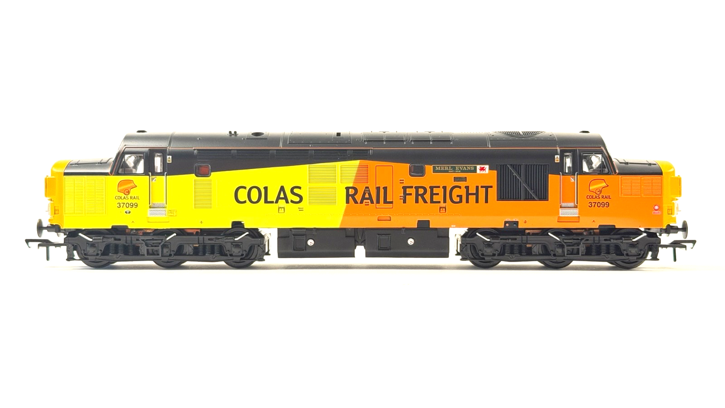 BACHMANN 00 GAUGE - 32-789 - CLASS 37/0 37099 MERL EVANS COLAS RAIL BOXED