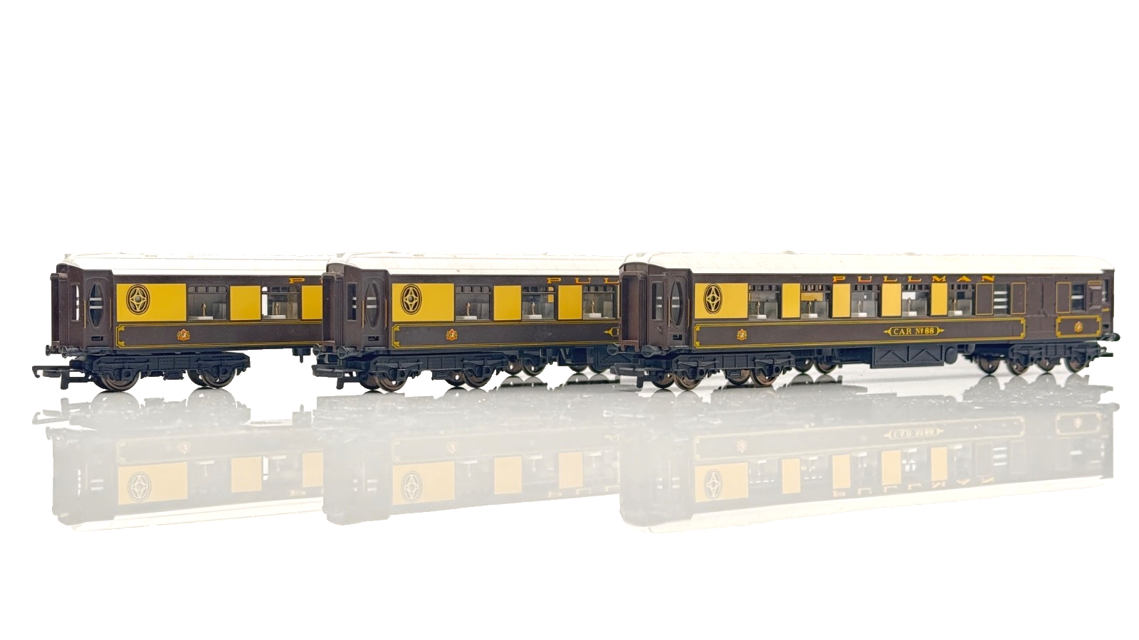 HORNBY 00 GAUGE - R1162 - RAKE OF 3 VSOE PULLMAN PASSENGER COACHES - UNBOXED