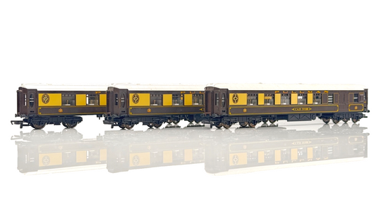 HORNBY 00 GAUGE - R1162 - RAKE OF 3 VSOE PULLMAN PASSENGER COACHES - UNBOXED