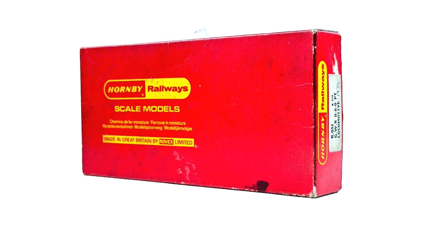 HORNBY 00 GAUGE - R051 - GWR GREAT WESTERN 0-6-0 PANNIER TANK LOCOMOTIVE BOXED