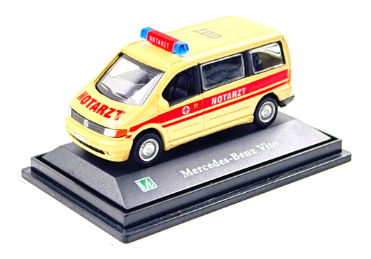 CARARAMA 1/72 SCALE - MERCEDES BENZ VITO MINIBUS GERMAN EMERGENCY DOCTOR - BOXED