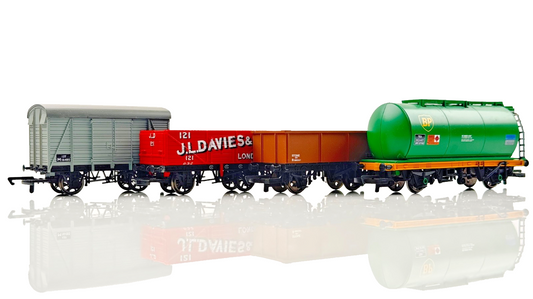 HORNBY 00 GAUGE - R1075 - BR GREY 12T VENT J.L DAVIES 26T STONE BP TANKER WAGONS