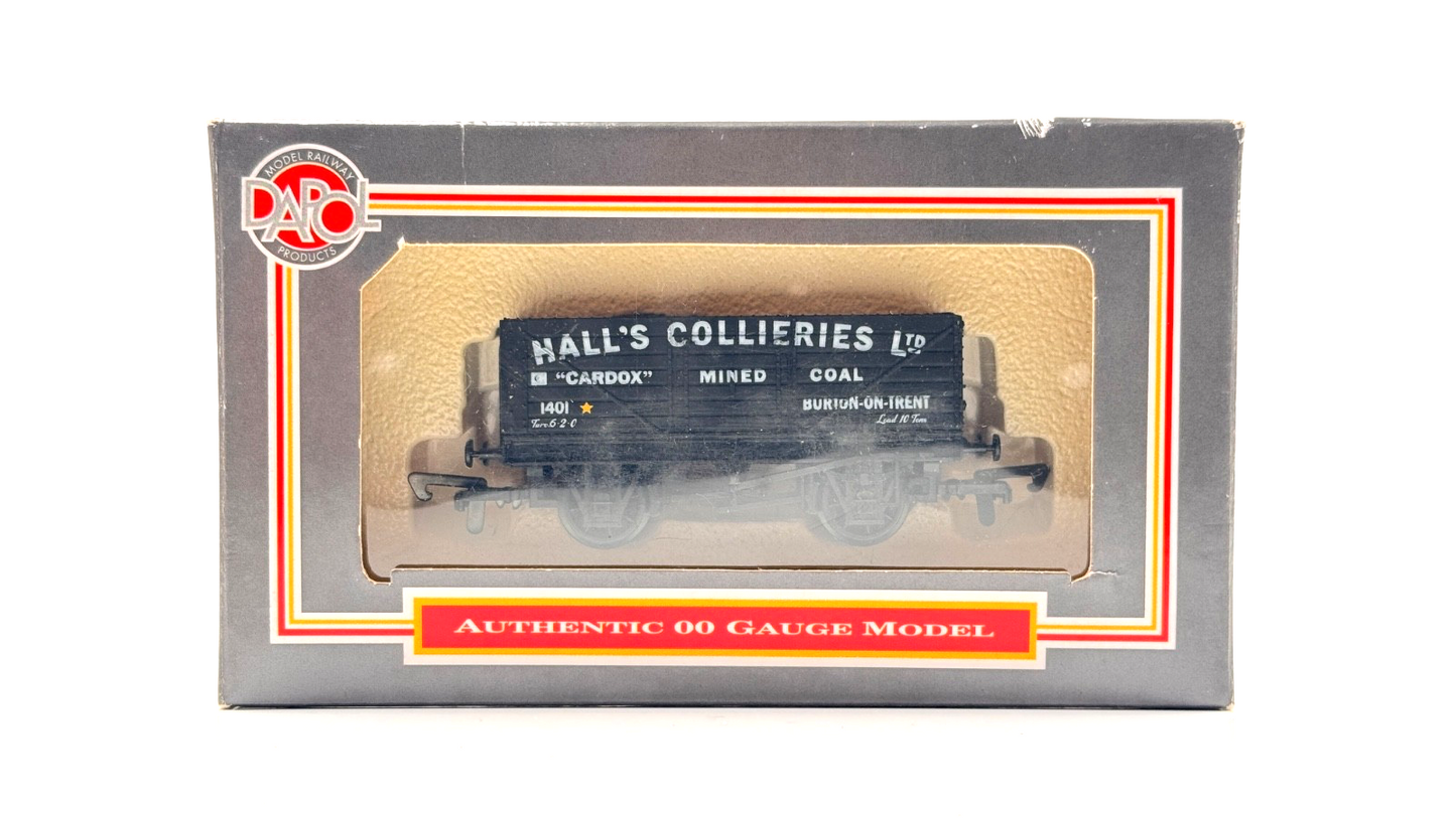 DAPOL 00 GAUGE - HALL'S COLLIERIES CARDOX MINED COAL BURTON (LIMITED EDITION)
