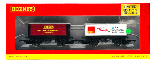 HORNBY 00 GAUGE - R6786 - NEW ERA WAGON TWIN PACK LIMITED EDITION - NEW BOXED