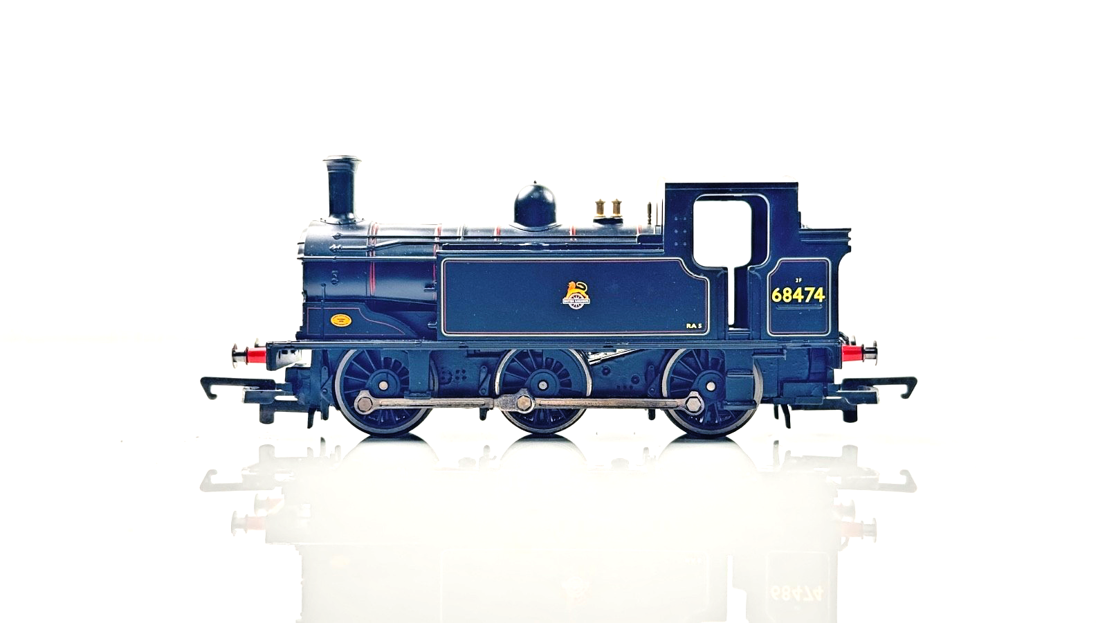 HORNBY 00 GAUGE - R2384 - BR BLACK 0-6-0T CLASS J83 LOCOMOTIVE 68474 - BOXED