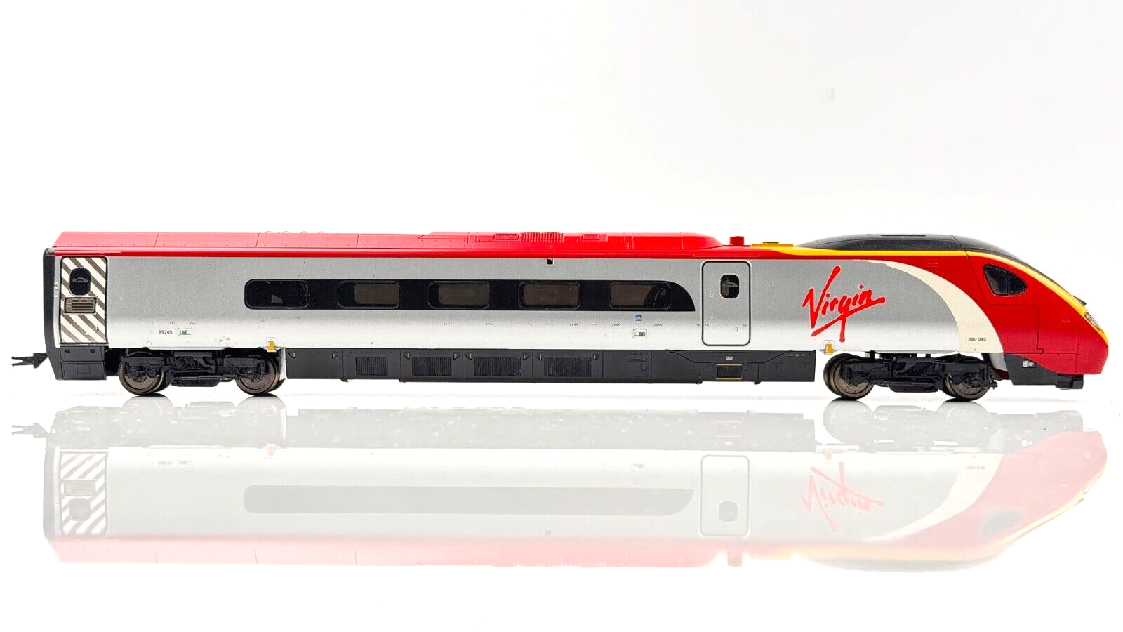 HORNBY 00 GAUGE - VIRGIN TRAINS PENDOLINO 4 CAR EMU DCC SOUND FITTED UNBOXED