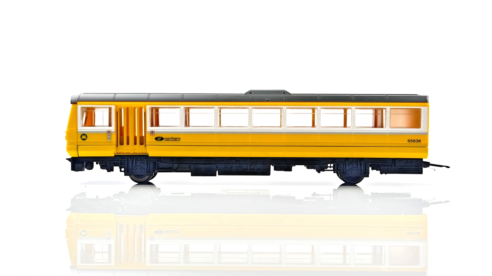 HORNBY 00 GAUGE - R2611 - CLASS 142 PACER MERSEY RAILWAYS NORTHERN 142045 BOXED