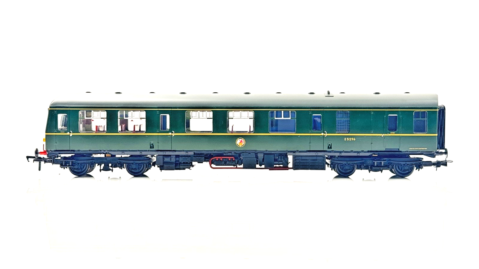 BACHMANN 00 GAUGE - 31-327 - CLASS 105 TWO CAR DMU BR GREEN W/HALF YELLOW ENDS