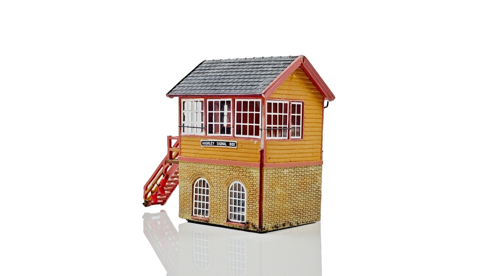BACHMANN SCENECRAFT 00 GAUGE - 44-044 - HIGHLEY STATION SIGNAL BOX - UNBOXED