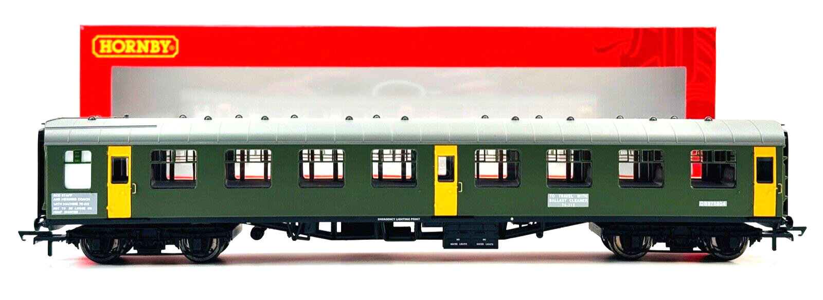 HORNBY 00 GAUGE - R40008 - BALLAST CLEANER STAFF MK1 CORRIDOR 2ND CLASS COACH