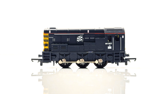 LIMA 00 GAUGE - L204658 - CLASS 08 DIESEL SHUNTER 08887 VIRGIN PIT STOP - BOXED
