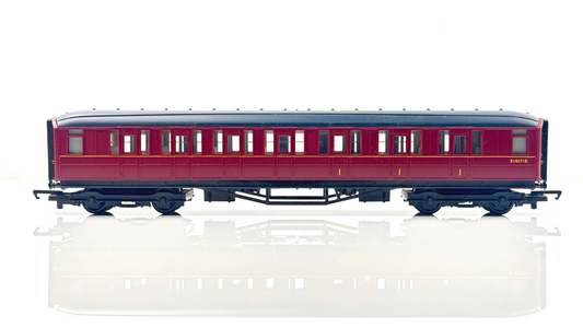 HORNBY 00 GAUGE - BR MAROON EX-LNER COMPOSITE PASSENGER COACH E18271E - UNBOXED