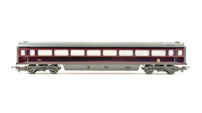 HORNBY 00 GAUGE - RAKE OF 3 ROYAL TRAIN PASSENGER COACHES UNBOXED