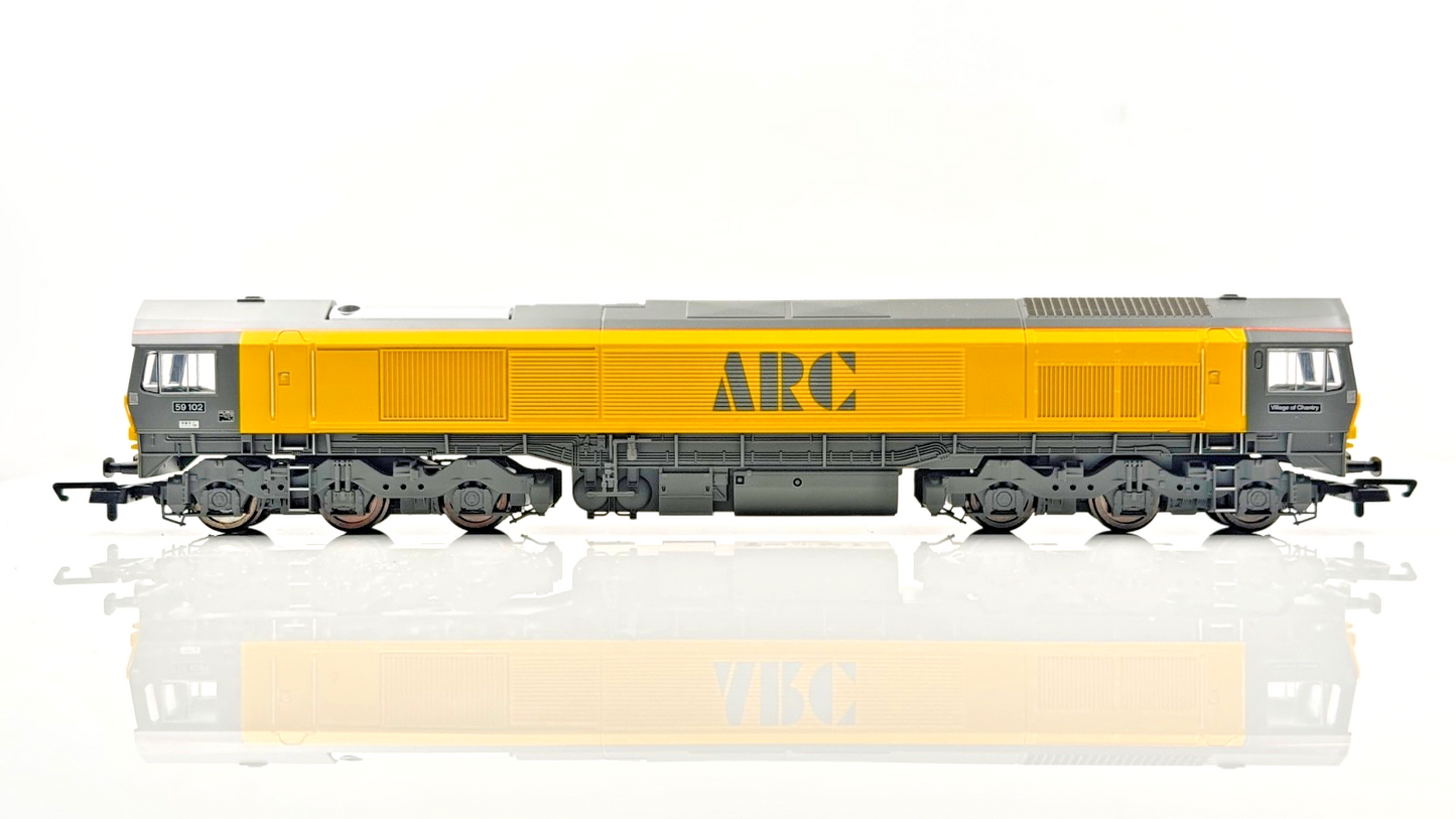 HORNBY 00 GAUGE - R2521 - CLASS 59 DIESEL 59102 ARC 'VILLAGE OF CHANTRY' BOXED