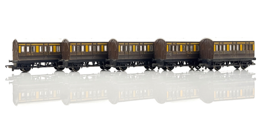HORNBY 00 GAUGE - RAKE OF 5 GWR CHOC CREAM 4 WHEEL PASSENGER COACHES - UNBOXED