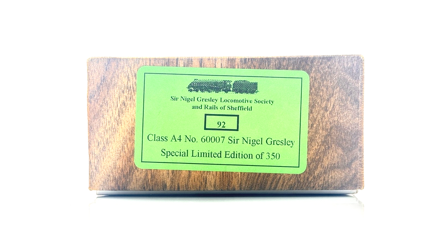 BACHMANN 00 GAUGE - 31-954A - BR 4-6-2 CLASS A4 SIR NIGEL GRESLEY 60007 (LTD ED)