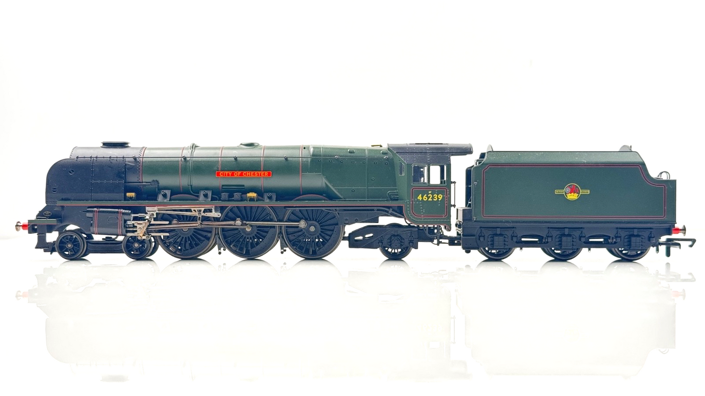 HORNBY 00 GAUGE - R2312 - BR 4-6-2 DUCHESS CLASS CITY OF CHESTER 46239 BOXED