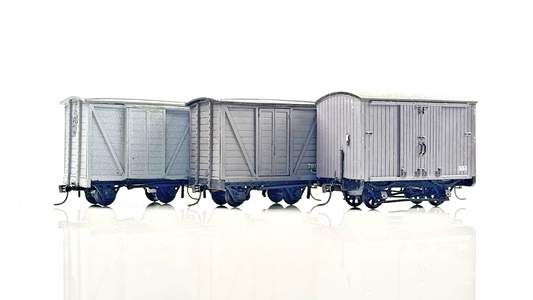 KIT BUILT/O-16.5 NG7 NARROW GAUGE - 3 X MIXED CLOSED GREY WAGONS - UB
