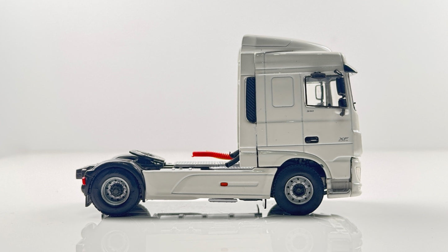 WSI 1/50 SCALE - 03-1127 - DAF XF SC 4X2 WHITE TRACTOR UNIT BOXED