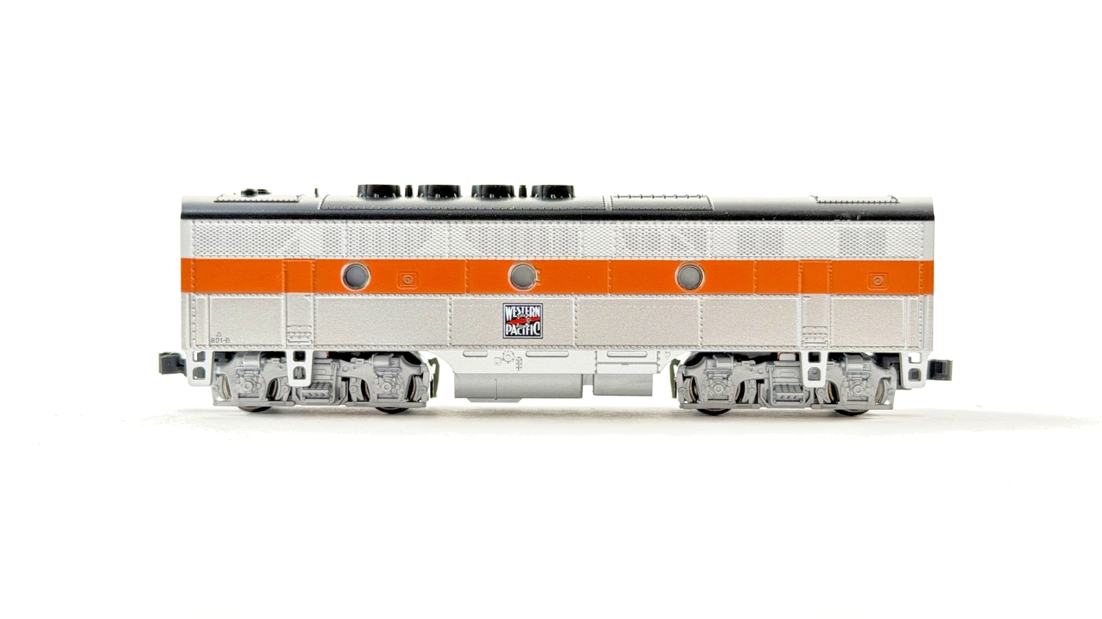 KATO N GAUGE - WESTERN PACIFIC F3B MOTORISED DIESEL UNIT ONLY BOXED