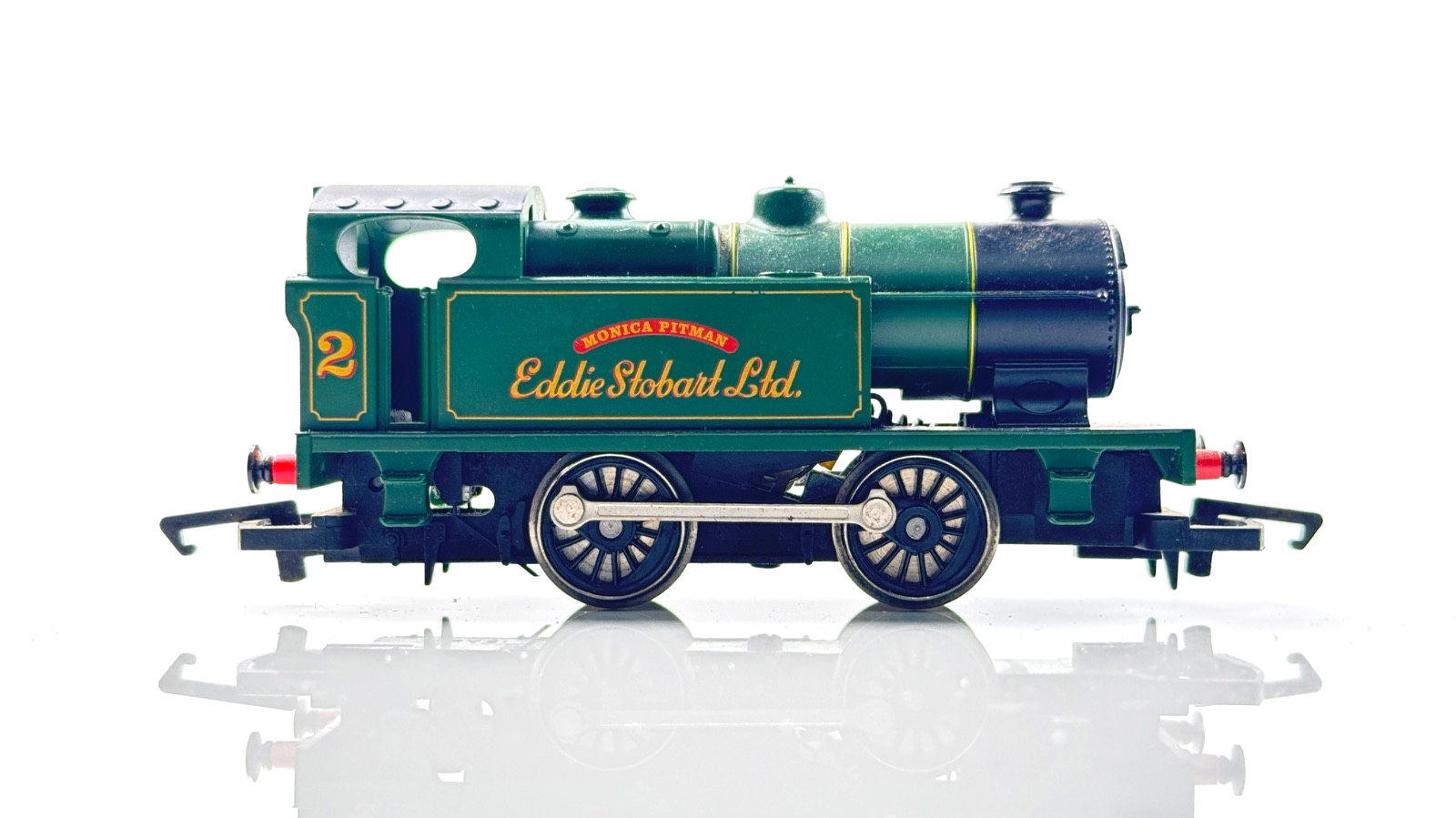 HORNBY 00 GAUGE - R2507 - EDDIE STOBART MONICA PITMAN 0-4-0 TANK ENGINE NO.2