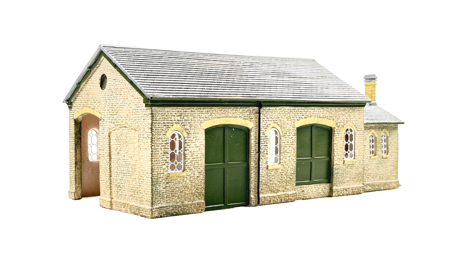 HORNBY 00 GAUGE SKALEDALE - R9840 - GRANITE STATION DOUBLE ENGINE SHED - BOXED
