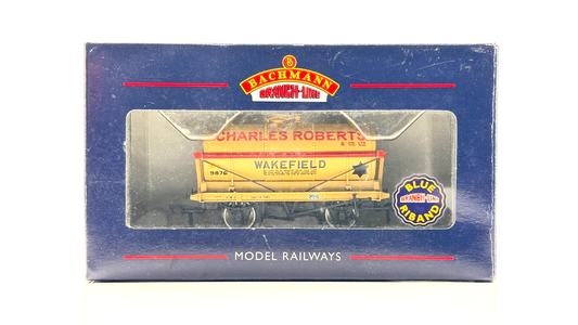 BACHMANN 00 GAUGE - 37-650K - 14 TON TANK WAGON CHARLES ROBERTS WAKEFIELD BOXED