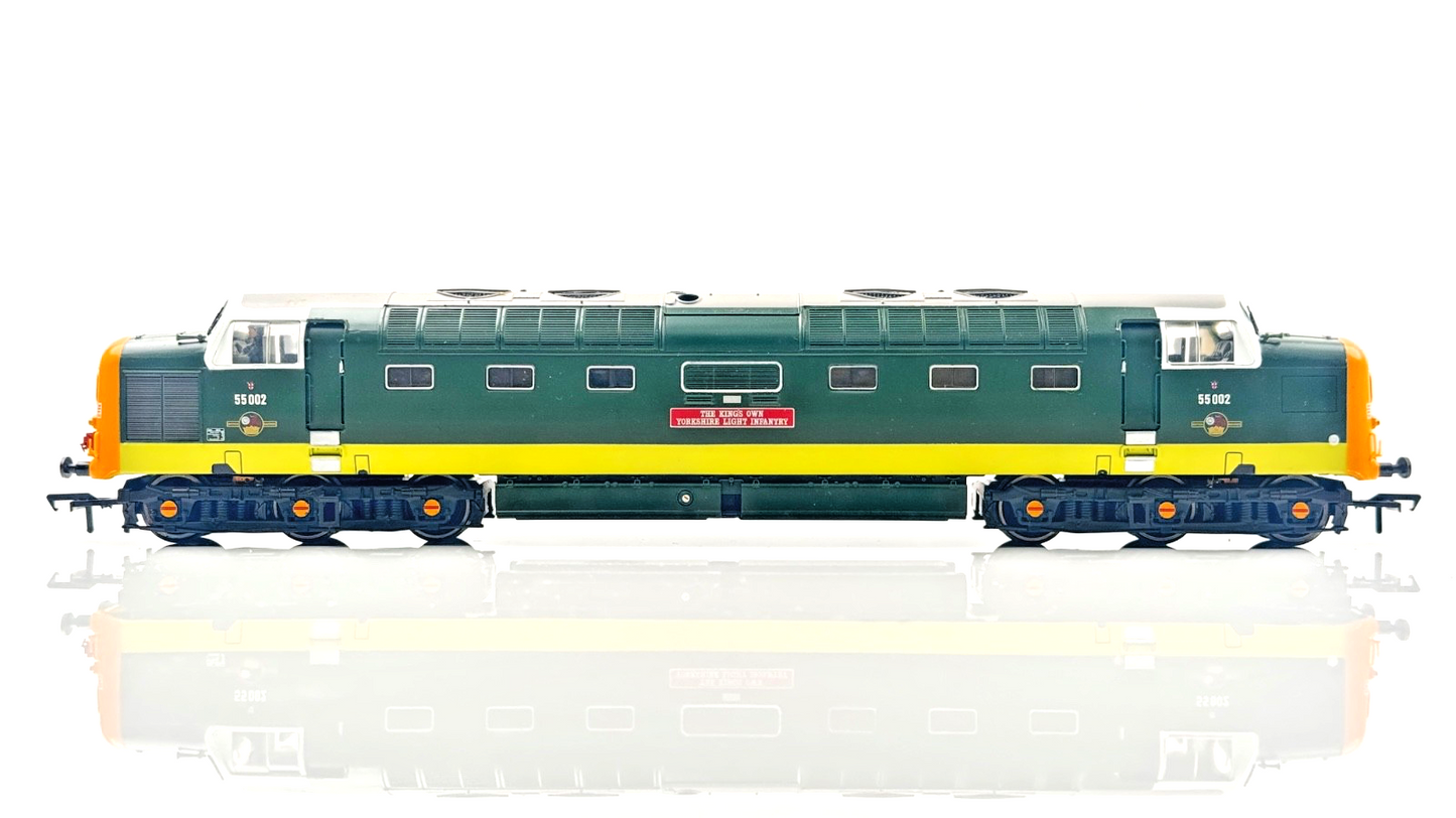 BACHMANN 00 GAUGE - 32-525A - CLASS 55 DELTIC 55002 KOYLI BR TWO TONE GREEN