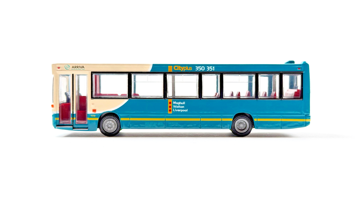 EFE 1/76 SCALE - 20622 - PLAXTON POINTER ARRIVA LIVERPOOL - BOXED