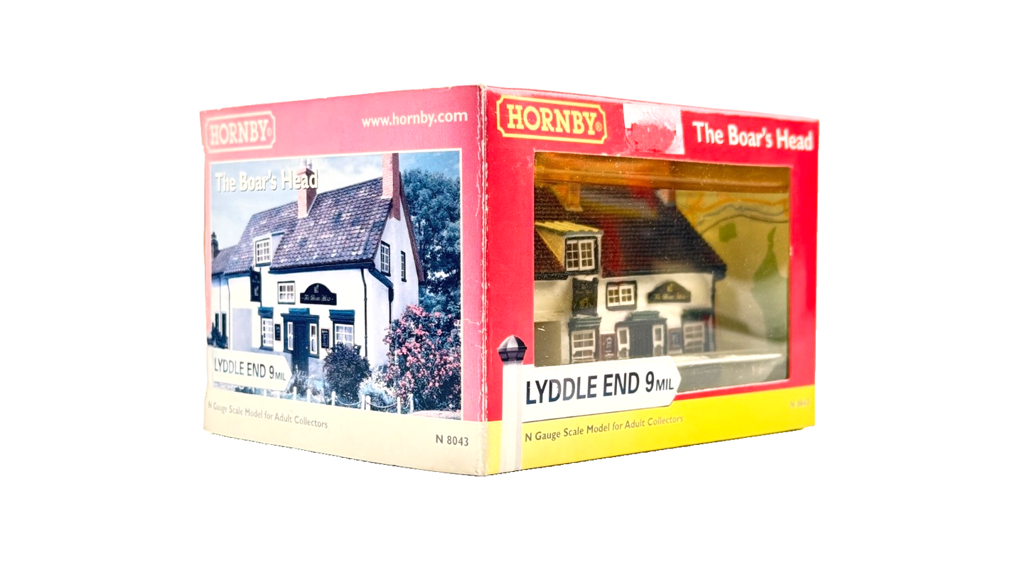 HORNBY N GAUGE LYDDLE END - N8043 - THE BOARS HEAD PUB - BOXED