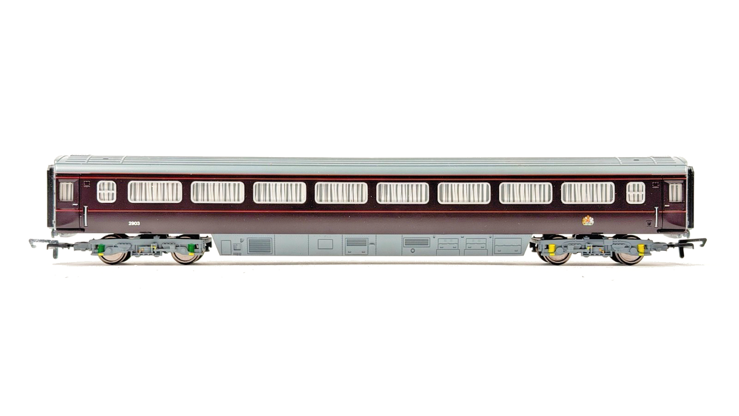 HORNBY 00 GAUGE - RAKE OF 3 ROYAL TRAIN MK3 PASSENGER COACHES W/SLEEPER UNBOXED