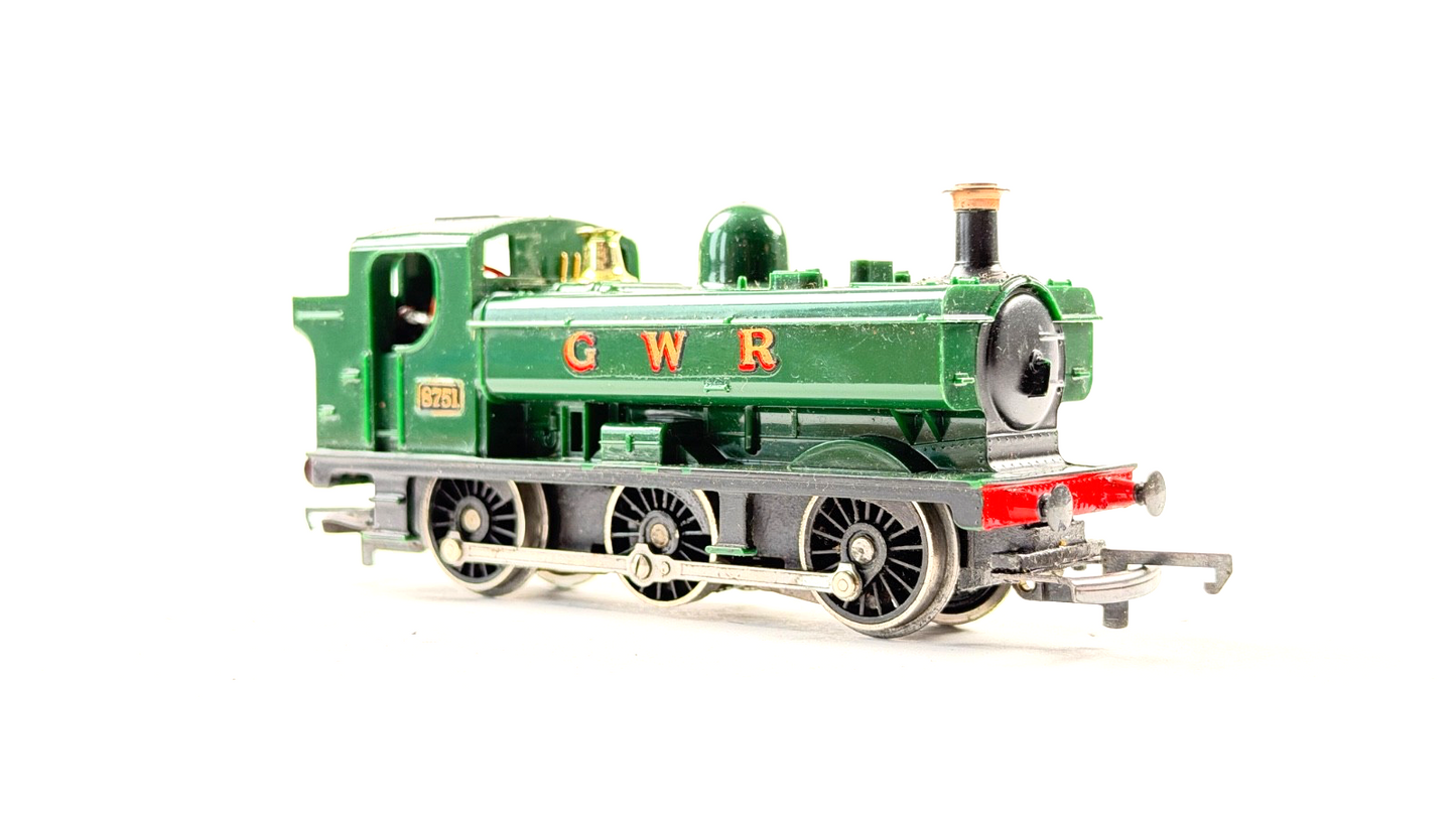 HORNBY 00 GAUGE - R051 - GWR GREAT WESTERN 0-6-0 PANNIER TANK LOCOMOTIVE BOXED