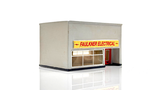 HORNBY 00 GAUGE SKALEDALE - R8749 - FAULKNER ELECTRICAL STORE SHOP - UNBOXED