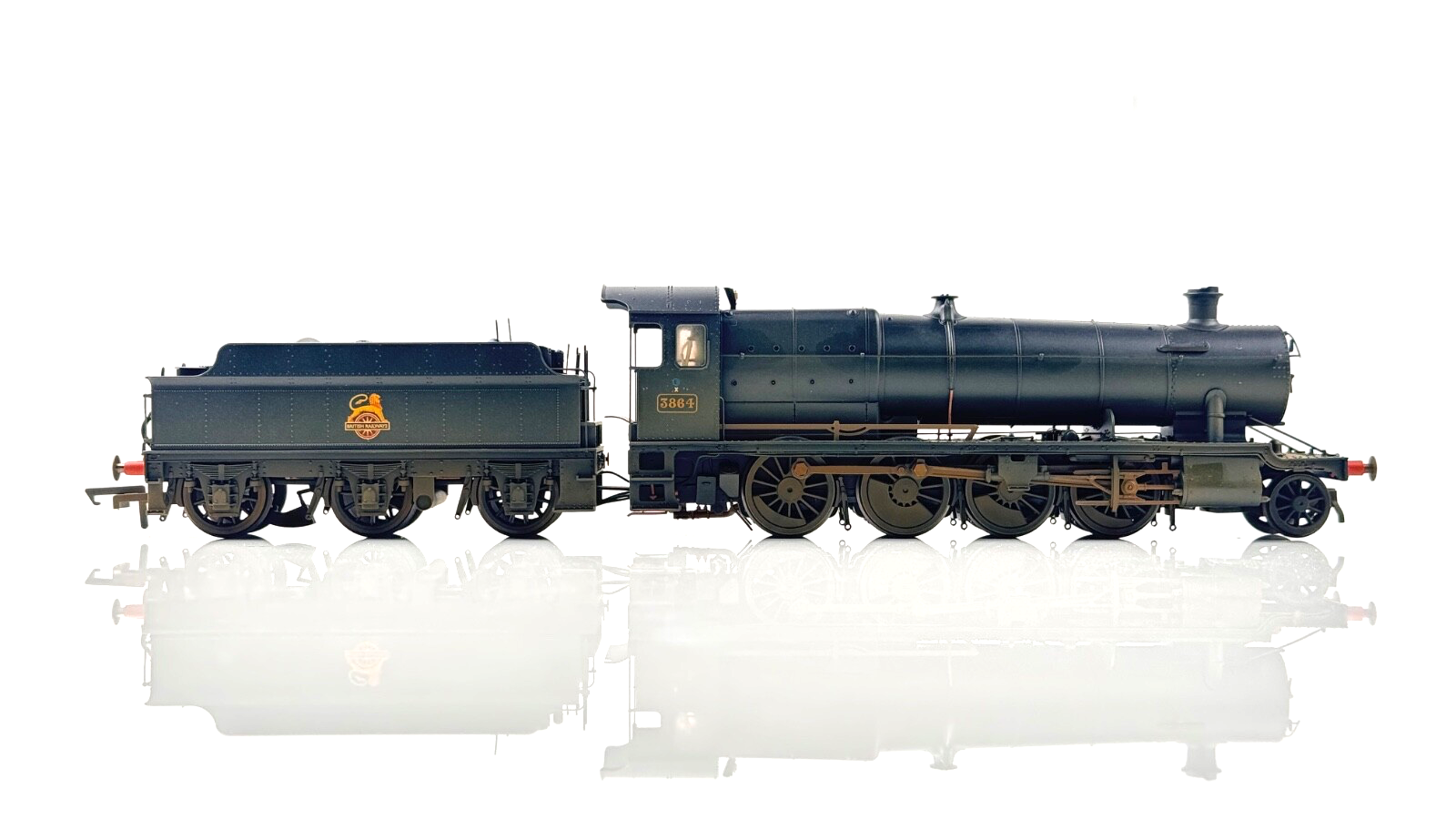 HORNBY 00 GAUGE - R3006 - BR BLACK 38XX LOCOMOTIVE '3864' WEATHERED - BOXED