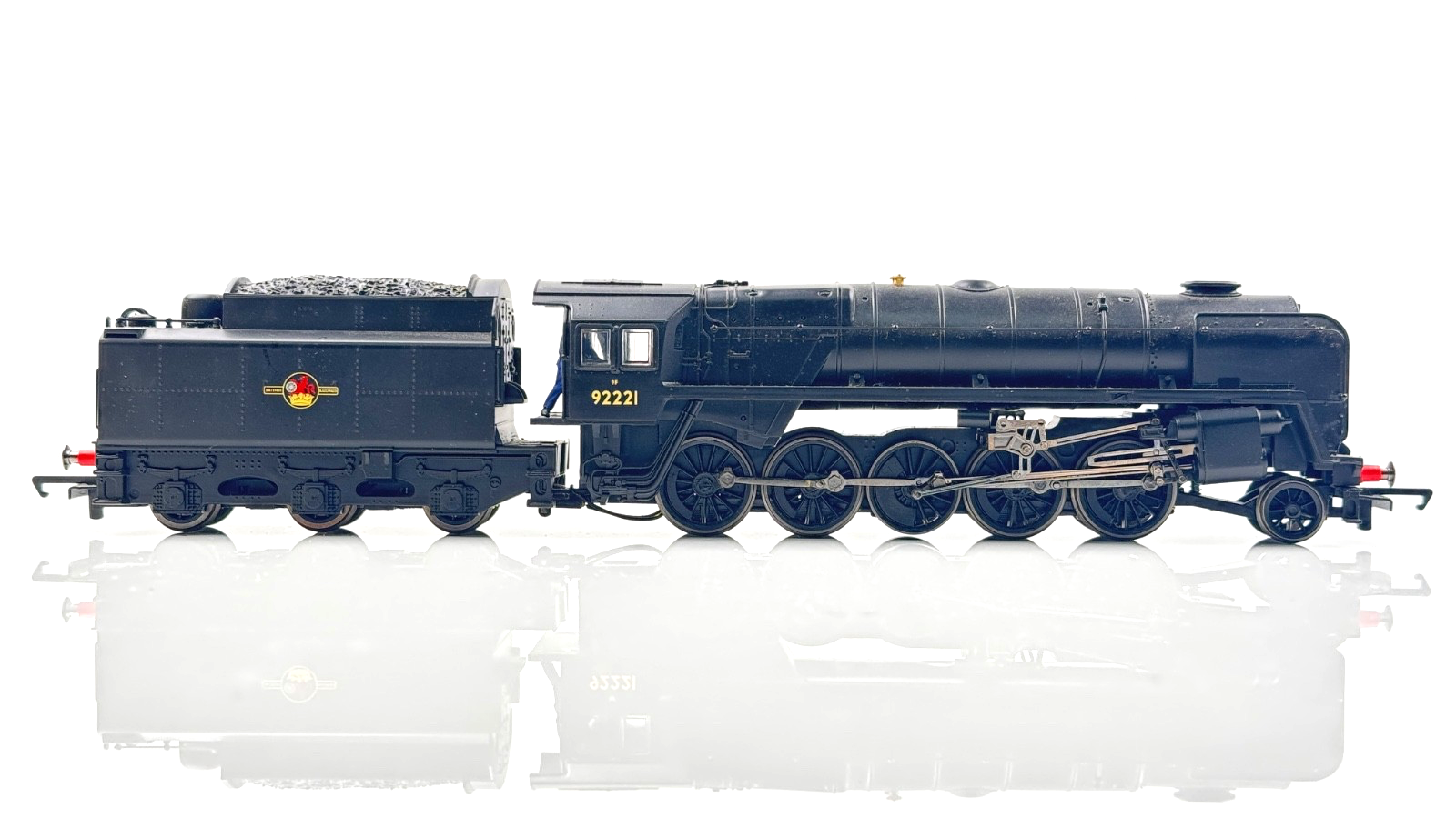 HORNBY 00 GAUGE - R2880 - BR BLACK 2-10-0 CLASS 9F LOCOMOTIVE 92221 - BOXED