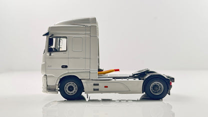 WSI 1/50 SCALE - 03-1127 - DAF XF SC 4X2 WHITE TRACTOR UNIT BOXED