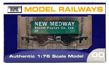 DAPOL 00 GAUGE - 'NEW MEDWAY STEAM PACKET CO. LTD' GREEN NO.24 (LIMITED EDITION)